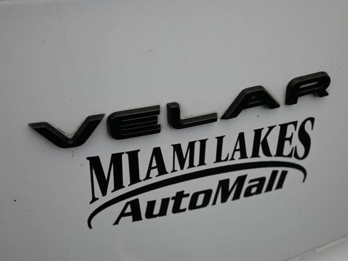 Used 2025 Land Rover Range Rover Velar Dynamic SE image 38