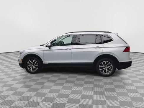 Used 2019 Volkswagen Tiguan SEL Premium R-Line FWD image 33