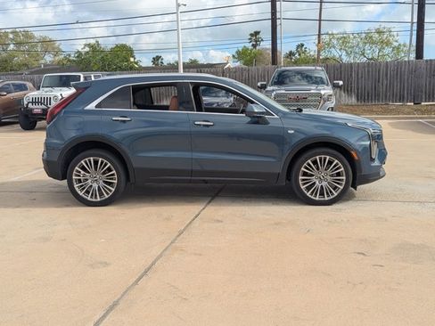 Certified 2024 Cadillac XT4 Premium Luxury w/ Active Safety Package image 4