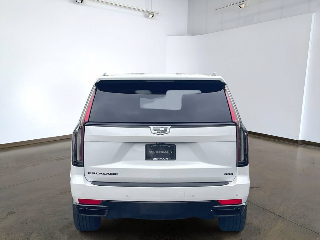 Used 2022 Cadillac Escalade Sport Platinum w/ LPO, ONYX Package AWD/4WD image 5