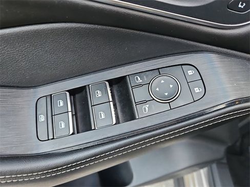 Used 2021 Nissan Rogue SL image 19