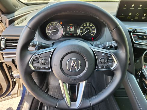 Certified 2025 Acura RDX SH-AWD image 9