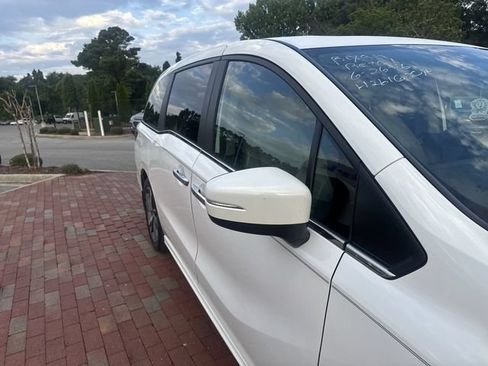 Used 2024 Honda Odyssey Touring image 18