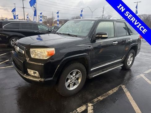 Used 2012 Toyota 4Runner SR5 image 3