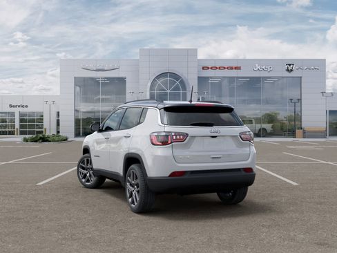New 2026 Jeep Compass Limited w/ Sun, Sound & Navigation Group AWD/4WD image 3