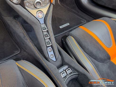 Used 2022 McLaren 720S Performance RWD image 21