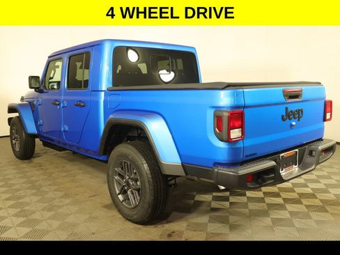 New 2026 Jeep Gladiator Sport image 6