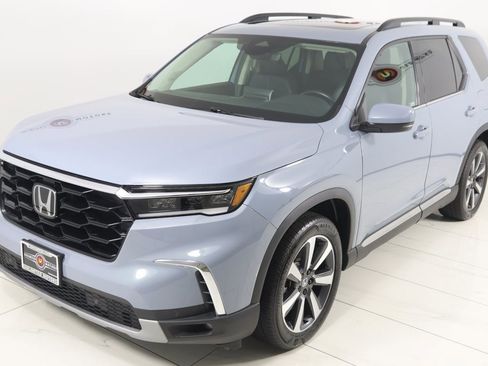 Used 2023 Honda Pilot Touring image 23