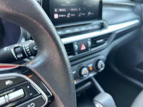 Used 2023 Kia Forte LXS w/ LXS Technology Package FWD image 23