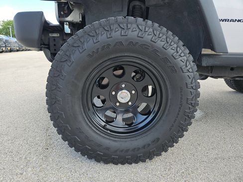 Used 2007 Jeep Wrangler Rubicon AWD/4WD image 29