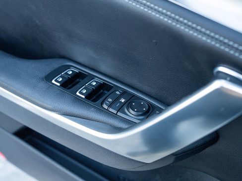 Used 2022 Kia Stinger GT1 RWD image 32