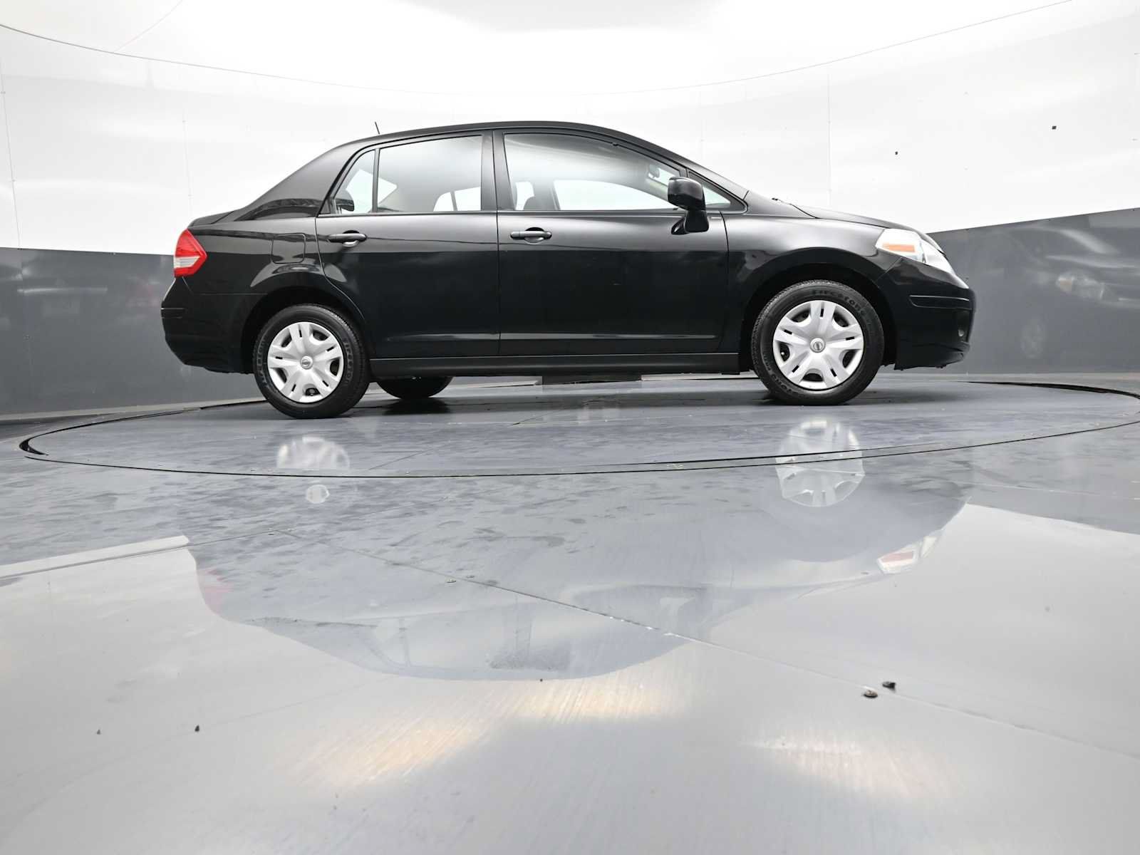 Used 2011 Nissan Versa 1.8 S FWD image 27