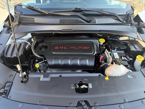 Used 2018 Jeep Compass Limited w/ Navigation Group image 17