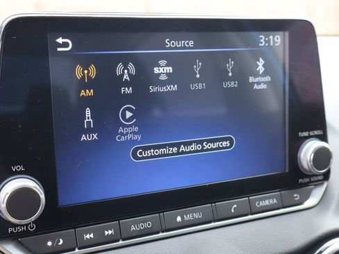 Used 2024 Nissan Sentra SV FWD image 8