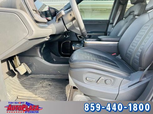 Used 2022 Rivian R1S Launch Edition image 40