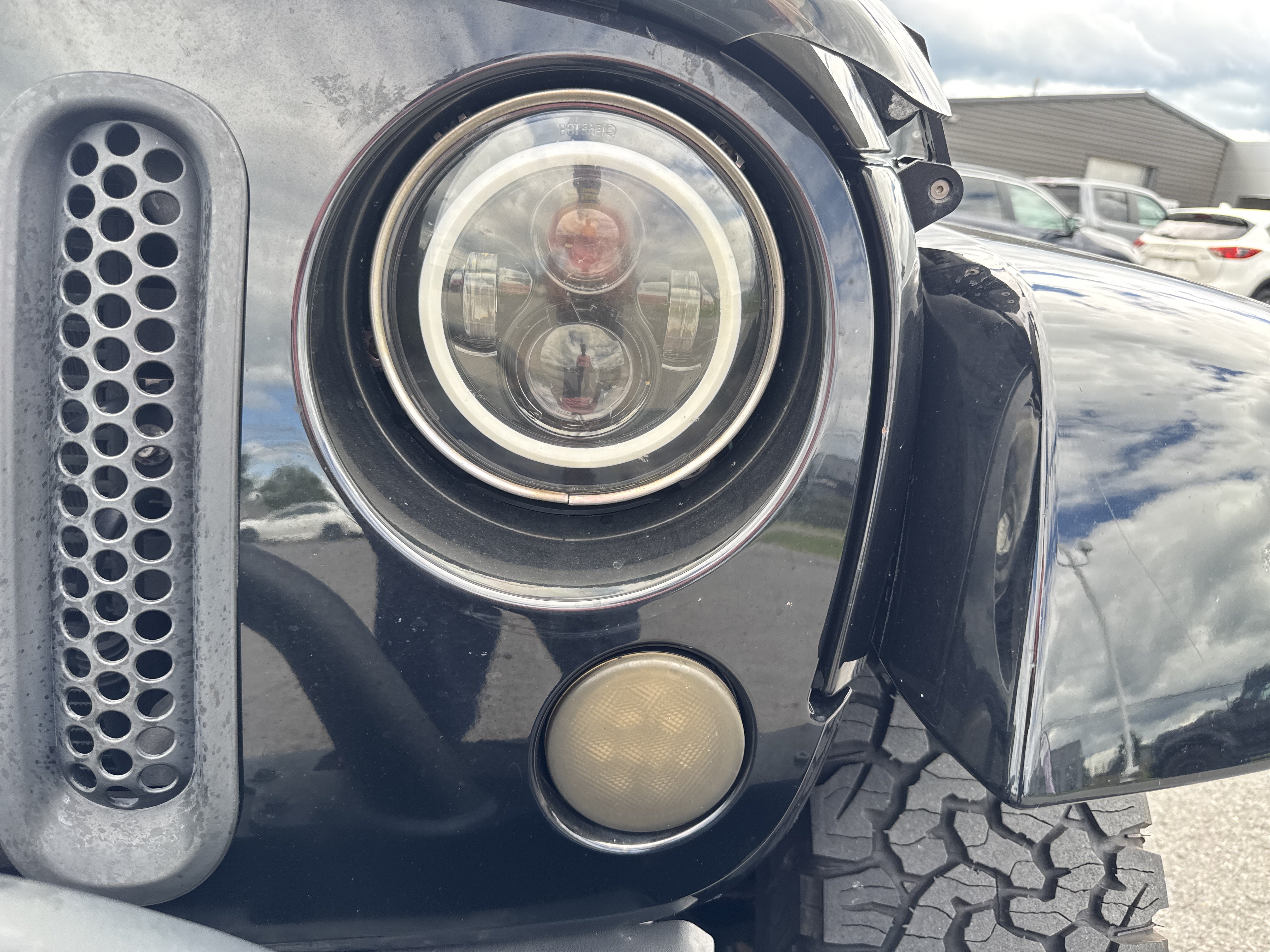 Used 2015 Jeep Wrangler Unlimited Rubicon AWD/4WD image 10