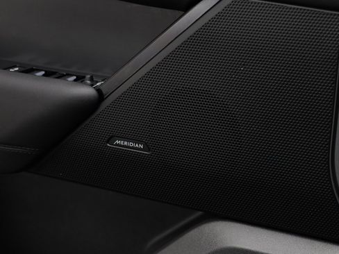 Used 2026 Land Rover Range Rover Velar S image 7