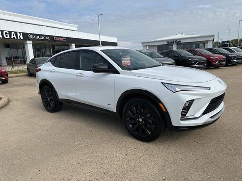 Used 2026 Buick Envista Sport Touring w/ Convenience I Package FWD image 3