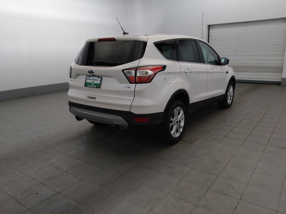 Used 2017 Ford Escape SE AWD/4WD image 9