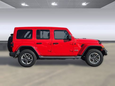 Used 2019 Jeep Wrangler Unlimited Sahara w/ Safety Group image 7