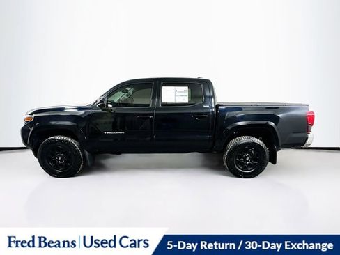 Used 2022 Toyota Tacoma SR5 AWD/4WD image 4