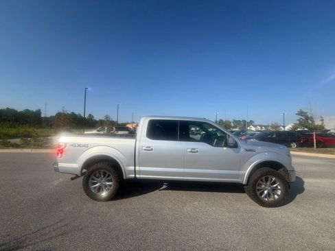 Used 2018 Ford F150 Lariat AWD/4WD image 8