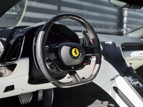 Used 2022 Ferrari Roma image 38