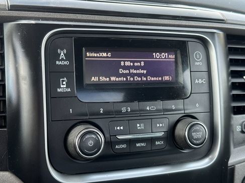 Used 2018 RAM 1500 Express image 16