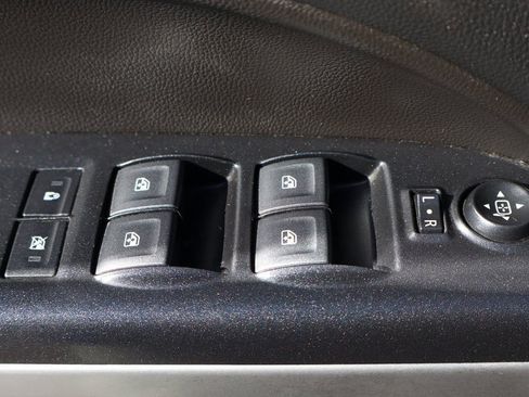 Used 2021 Chevrolet Colorado ZR2 w/ ZR2 Dusk Special Edition image 17