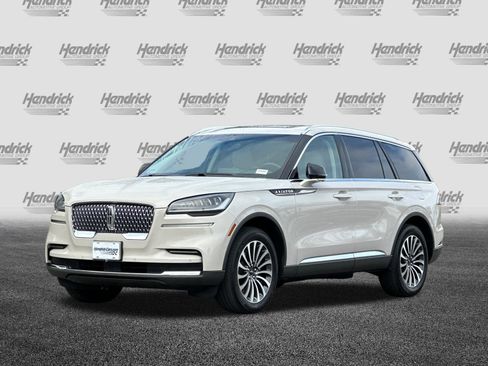 Used 2023 Lincoln Aviator Reserve w/ Elements Package Plus image 9