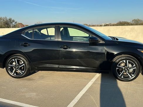 Used 2024 Nissan Sentra SV image 13