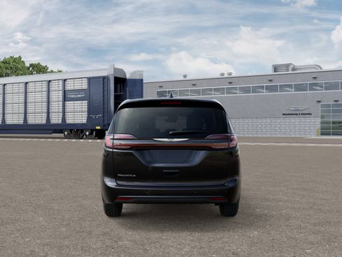 New 2026 Chrysler Pacifica Select w/ S Appearance Package image 7