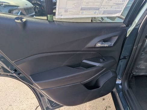 New 2026 Chevrolet Trax LT w/ Driver Confidence Package FWD image 10