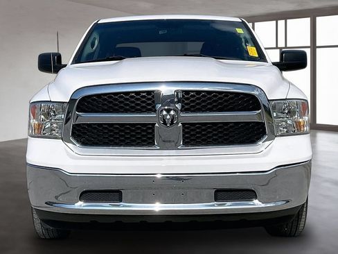 Used 2022 RAM 1500 Classic SLT AWD/4WD image 2