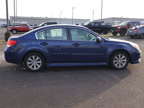 Used 2011 Subaru Legacy 2.5i Premium image 7