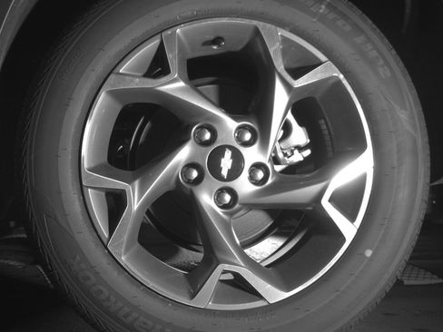 Used 2025 Chevrolet Trax LT w/ LT Convenience Package image 14