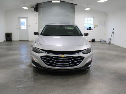Used 2019 Chevrolet Malibu LS image 3