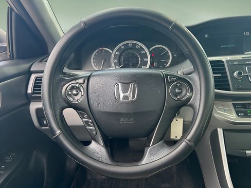 Used 2013 Honda Accord LX image 18