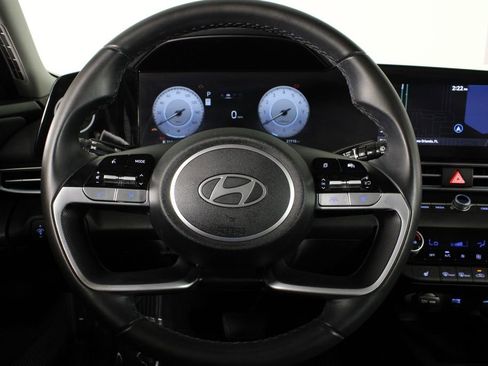 Certified 2024 Hyundai Elantra SEL w/ Convenience Package FWD image 10
