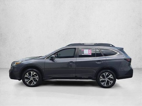 Used 2022 Subaru Outback Limited AWD/4WD image 9