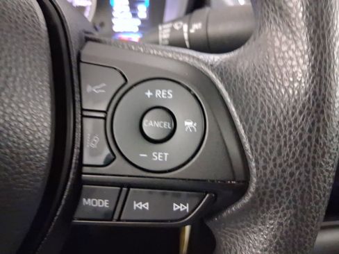 Used 2022 Toyota Corolla LE FWD image 24
