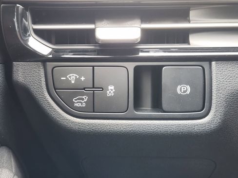 New 2026 Kia Sportage EX FWD image 17