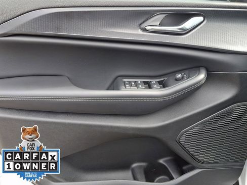 Used 2024 Jeep Grand Cherokee Altitude image 13