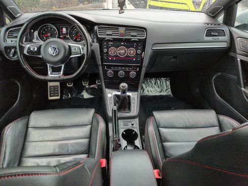 Used 2019 Volkswagen GTI SE w/ SE Experience Package image 26