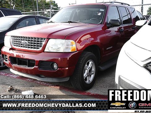 Used 2004 Ford Explorer XLT AWD/4WD image 4