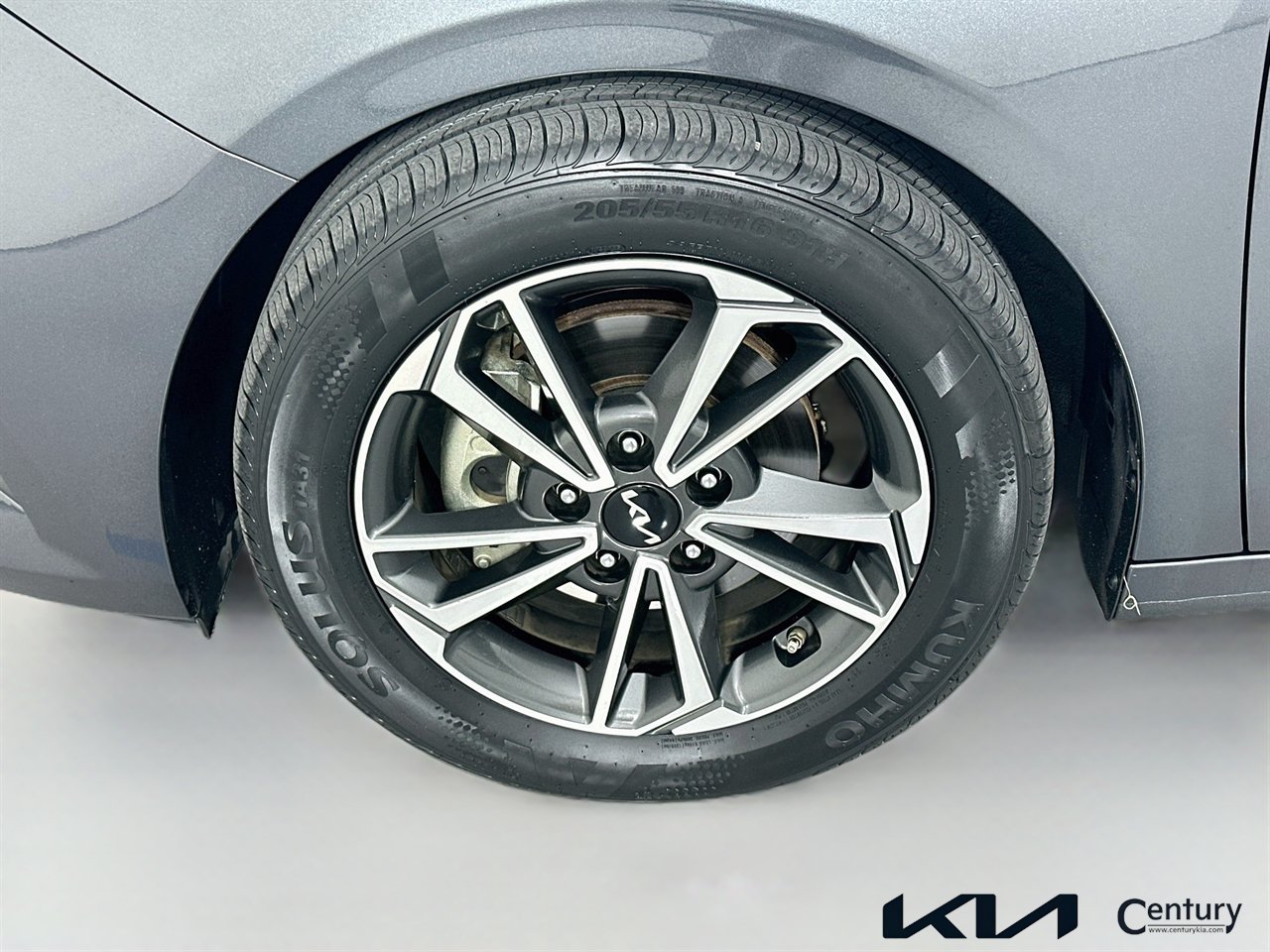 Used 2023 Kia Forte LXS FWD image 28