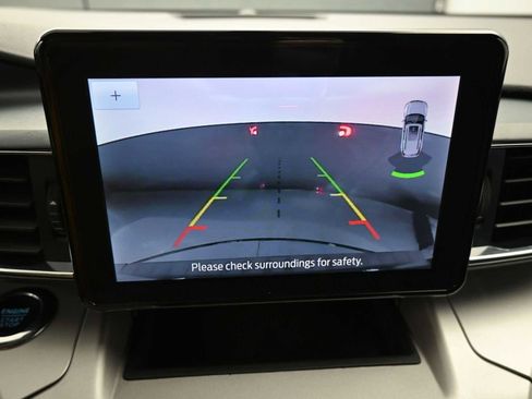 Used 2023 Ford Explorer XLT w/ Equipment Group 202A image 22