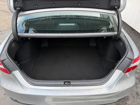 Used 2018 Toyota Camry LE FWD image 26