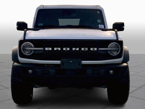 Used 2023 Ford Bronco Wildtrak image 3