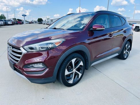 Used 2018 Hyundai Tucson Value w/ Cargo Package AWD/4WD image 33
